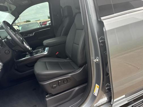 Sterling Metallic 2024 GMC Sierra 1500 SLT