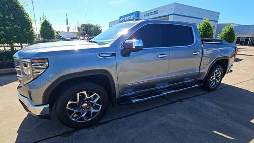 Sterling Metallic 2024 GMC Sierra 1500 SLT