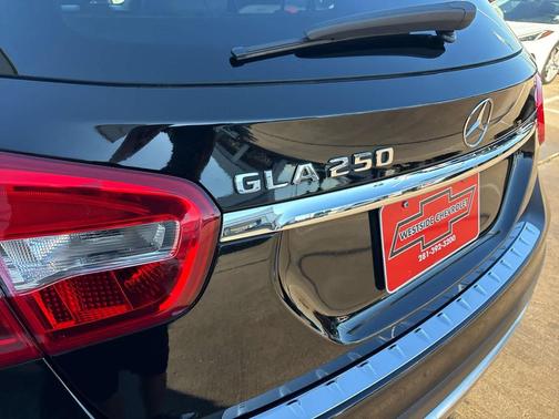 2020 Mercedes-Benz GLA 250 Base