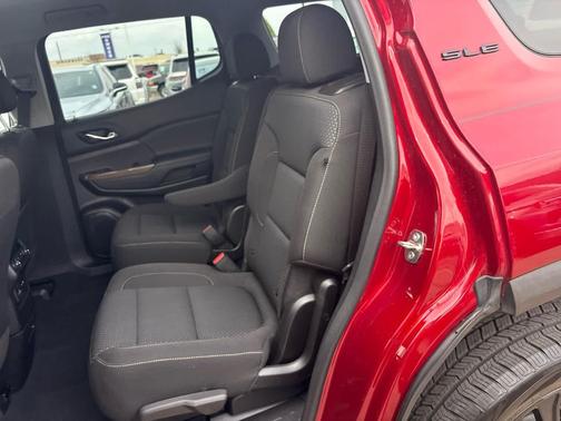 2023 GMC Acadia FWD SLE