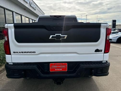 Summit White 2023 Chevrolet Silverado 1500 ZR2