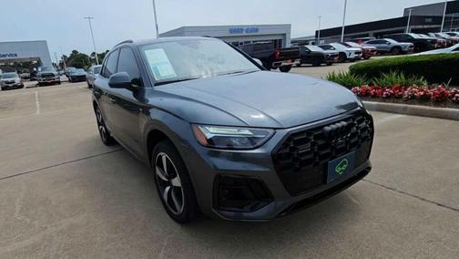 Daytona Gray Pearl Effect 2024 Audi Q5 45 S line Premium Plus