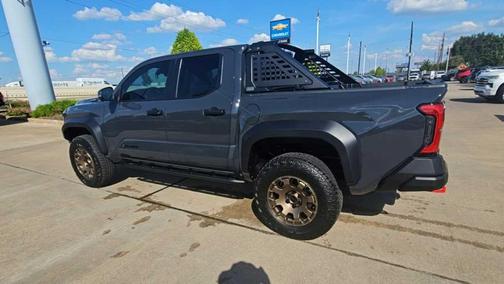 2025 Toyota Tacoma Hybrid Trailhunter
