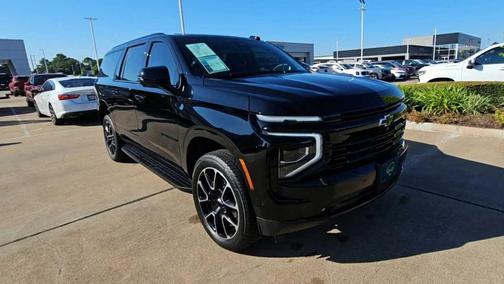2025 Chevrolet Suburban RST