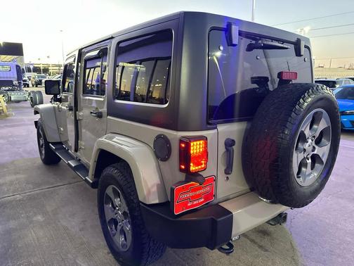 2017 Jeep Wrangler Unlimited Sahara