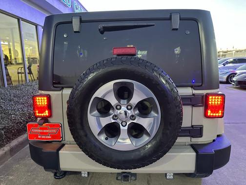 2017 Jeep Wrangler Unlimited Sahara