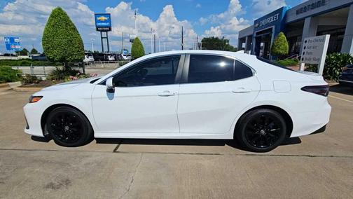 2024 Toyota Camry LE