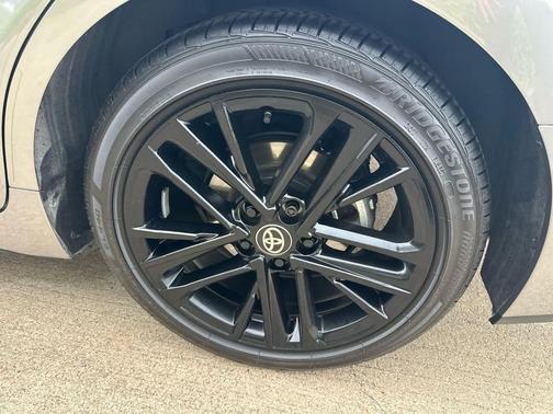 Heavy Metal 2025 Toyota Camry SE