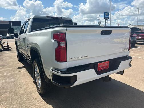 Summit White 2021 Chevrolet Silverado 2500 High Country