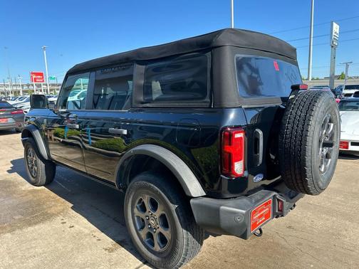 SHADOW BLACK 2023 Ford Bronco Big Bend