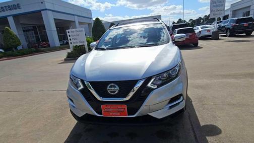 2022 Nissan Rogue Sport SL