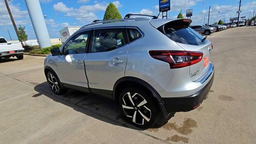 2022 Nissan Rogue Sport SL