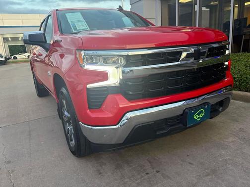 Red Hot 2022 Chevrolet Silverado 1500 LT