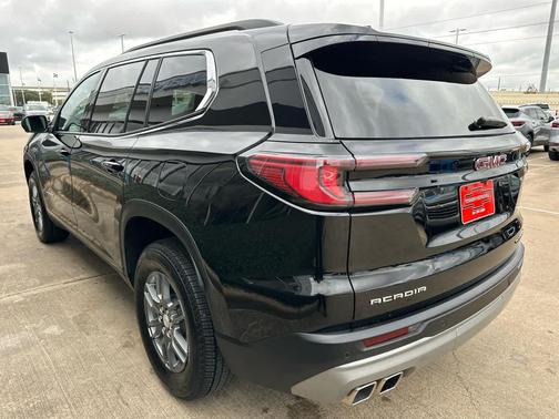 2025 GMC Acadia FWD Elevation