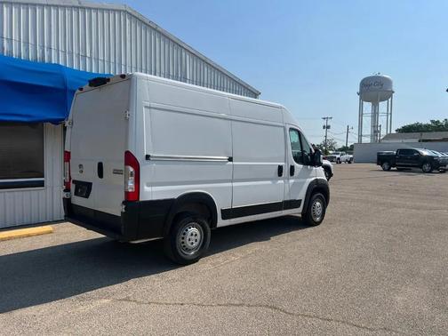 Bright White Clearcoat 2025 RAM ProMaster 2500 Tradesman