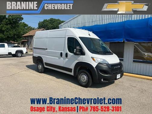 Bright White Clearcoat 2025 RAM ProMaster 2500 Tradesman