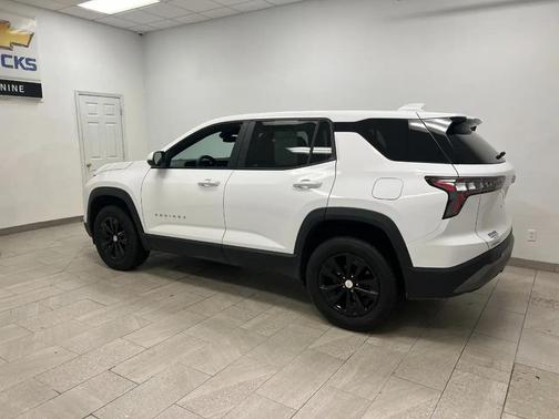 Summit White 2025 Chevrolet Equinox 1LT