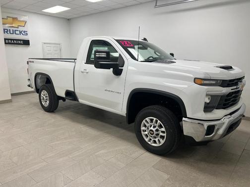Summit White 2026 Chevrolet Silverado 2500 LT