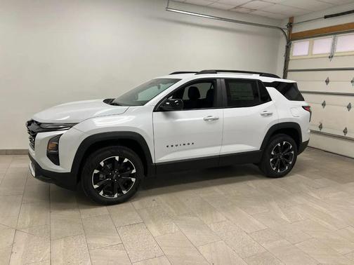 Polar White Tricoat 2026 Chevrolet Equinox AWD RS