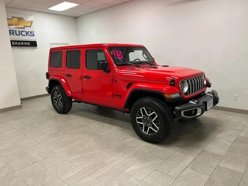 2025 Jeep Wrangler 4-Door Sahara 4x4