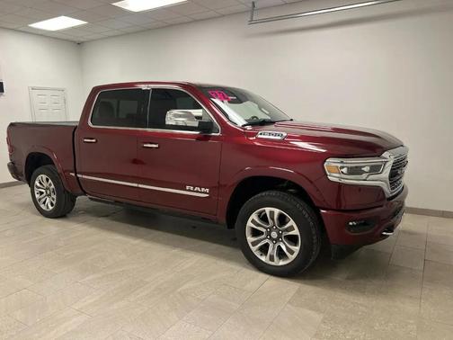 Delmonico Red Pearlcoat 2022 RAM 1500 Limited