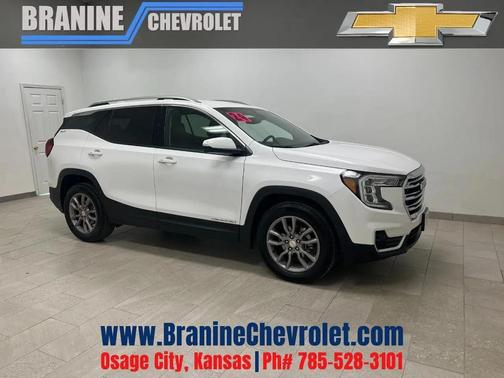 Summit White 2024 GMC Terrain SLT