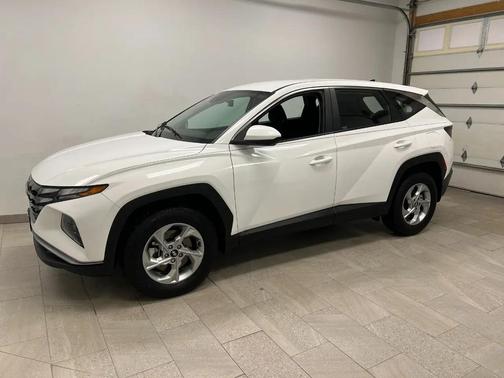 2024 Hyundai TUCSON SE