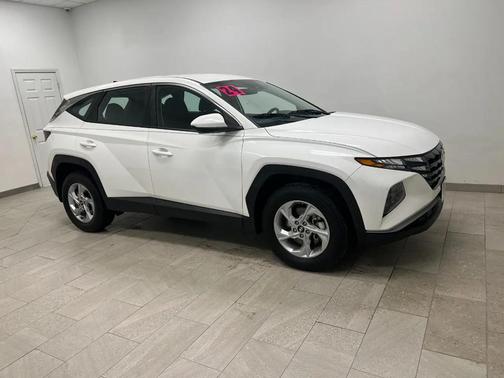 2024 Hyundai TUCSON SE