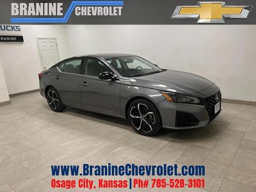 Gun Metallic 2025 Nissan Altima SR FWD
