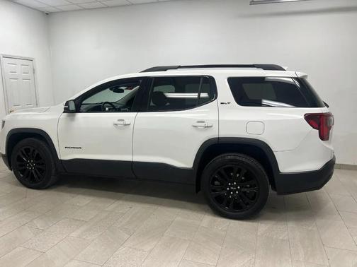 Summit White 2023 GMC Acadia AWD SLT