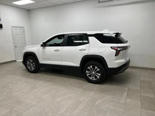Summit White 2025 Chevrolet Equinox 1LT