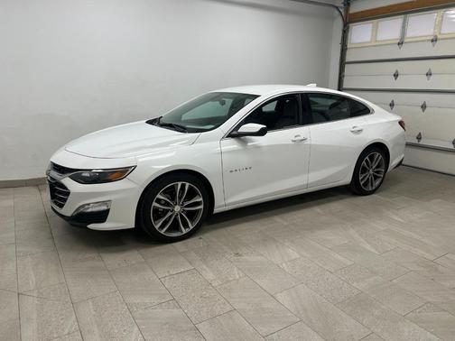 2022 Chevrolet Malibu FWD LT