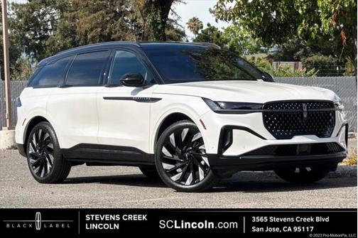 2024 Lincoln Nautilus Reserve