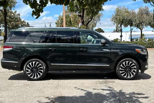 2024 Lincoln Navigator Black Label