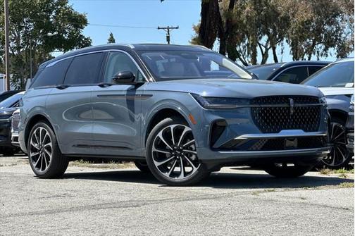 2025 Lincoln Nautilus Black Label