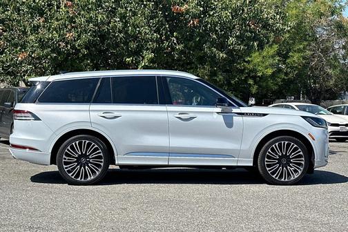 2025 Lincoln Aviator BLACK LABEL
