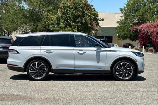 2025 Lincoln Aviator Reserve AWD