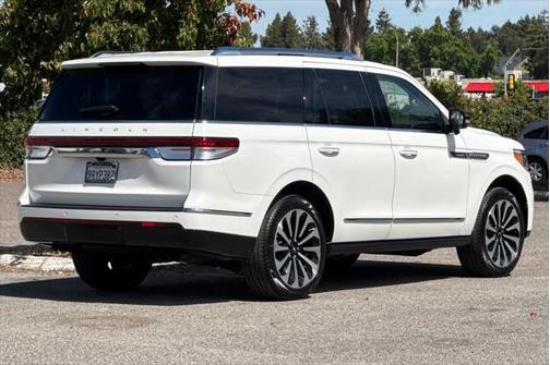 2024 Lincoln Navigator Reserve