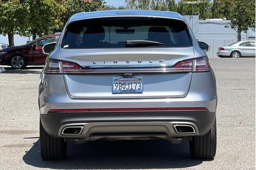 2022 Lincoln Nautilus Black Label