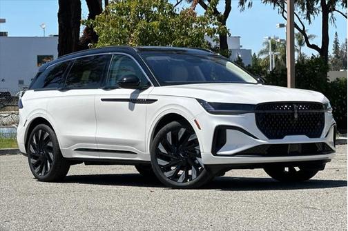 2025 Lincoln Nautilus Black Label