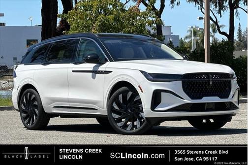 2025 Lincoln Nautilus Black Label