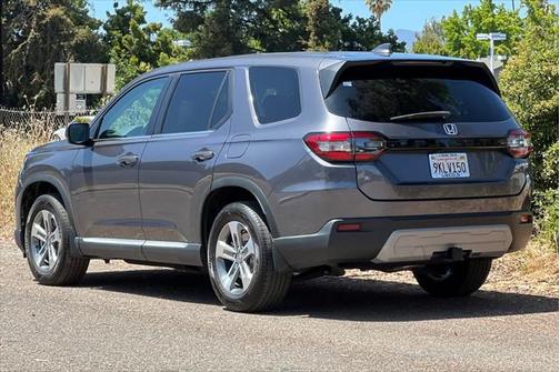 2024 Honda Pilot EX-L 7 Passenger