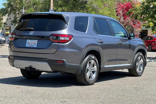 2024 Honda Pilot EX-L 7 Passenger