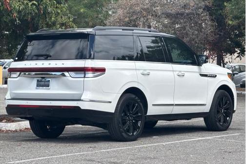 2024 Lincoln Navigator Black Label