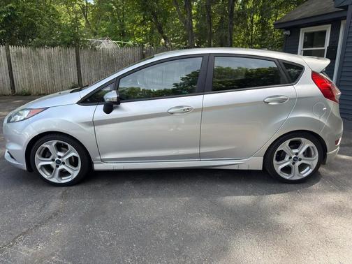 Molten Orange Metallic Tri-Coat 2015 Ford Fiesta ST