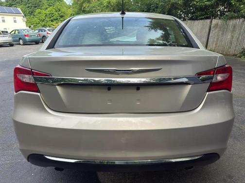 Cashmere Pearlcoat 2013 Chrysler 200 Limited