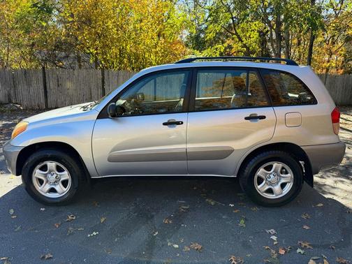 2003 Toyota RAV4 Base