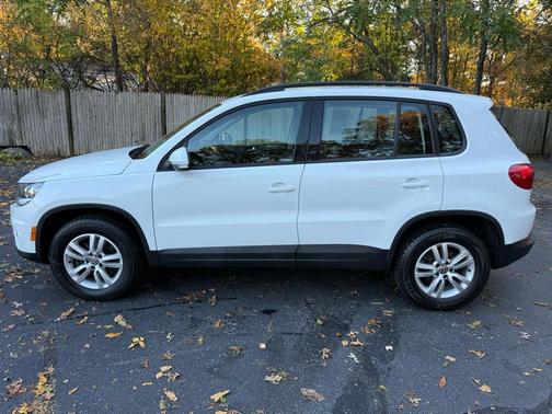 2016 Volkswagen Tiguan S