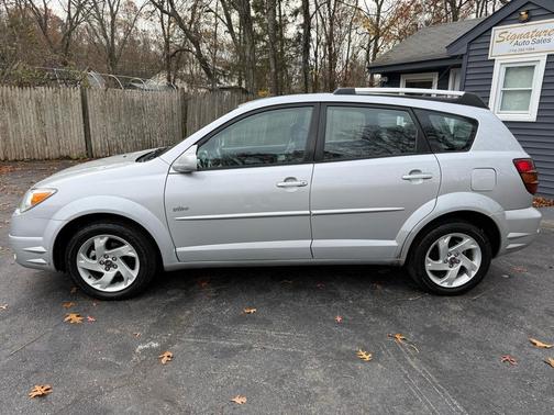 2005 Pontiac Vibe Base