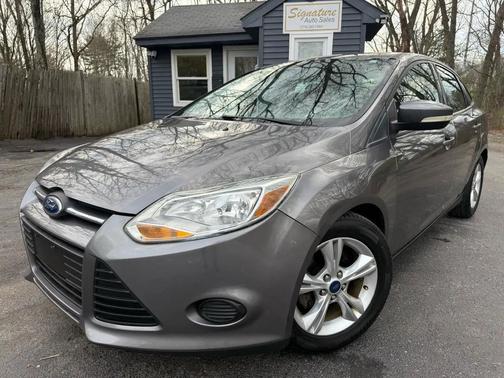 Sterling Gray Metallic 2014 Ford Focus SE